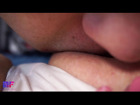 ❤️ Licking her pussy close up ❤️❌ Sex video at us en-us.sextoysformen.xyz ﹏